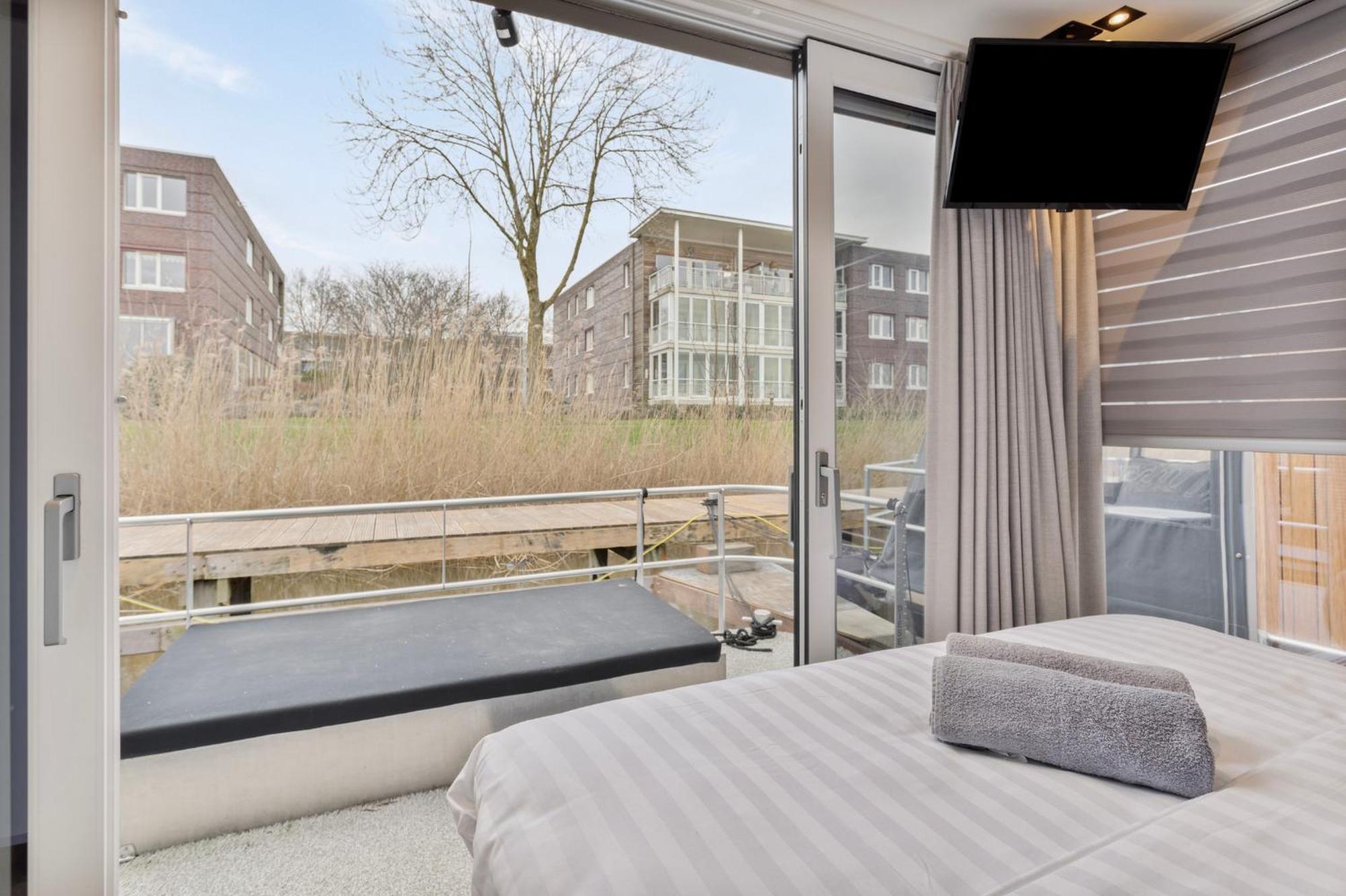 Luxurious Waterloft Near Beach And Centre By Weltevreden Experience Zeewolde Eksteriør billede