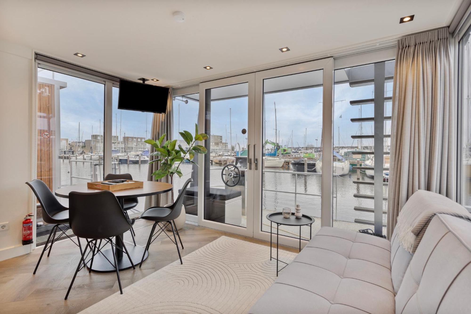 Luxurious Waterloft Near Beach And Centre By Weltevreden Experience Zeewolde Eksteriør billede