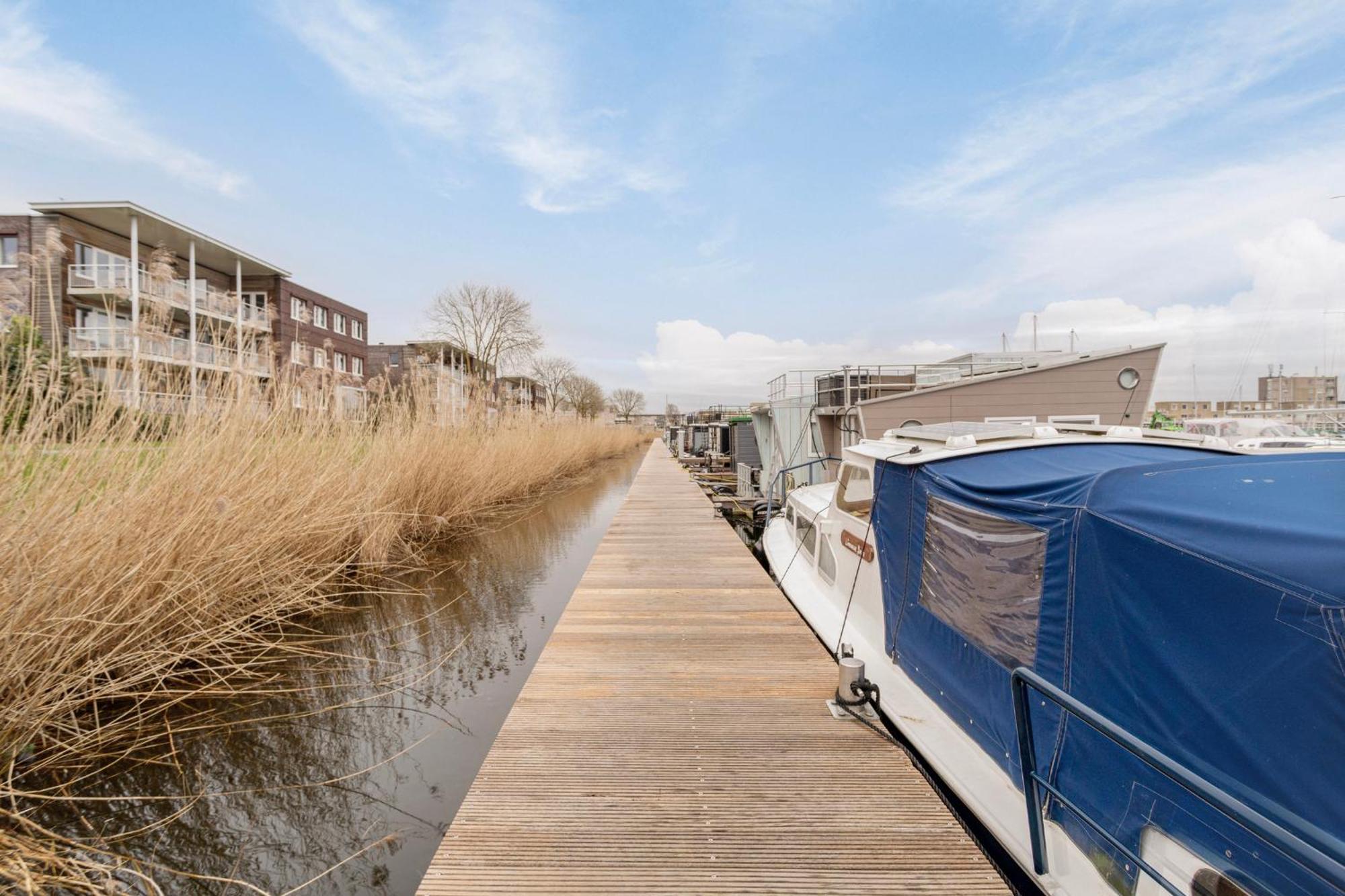 Luxurious Waterloft Near Beach And Centre By Weltevreden Experience Zeewolde Eksteriør billede