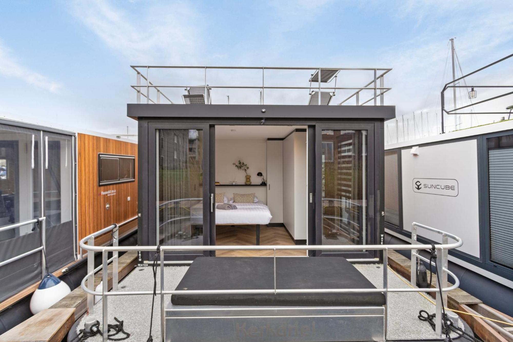 Luxurious Waterloft Near Beach And Centre By Weltevreden Experience Zeewolde Eksteriør billede