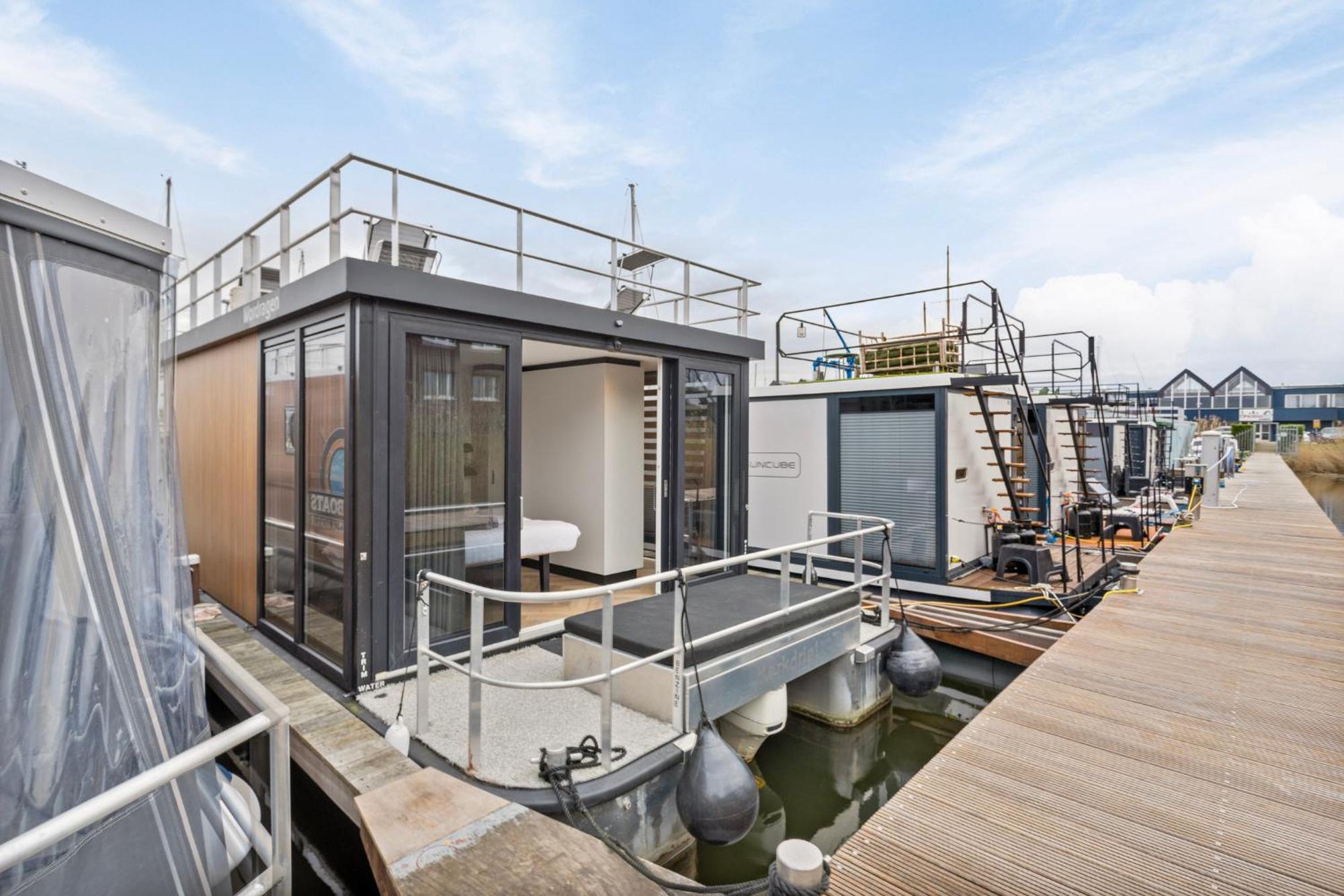 Luxurious Waterloft Near Beach And Centre By Weltevreden Experience Zeewolde Eksteriør billede