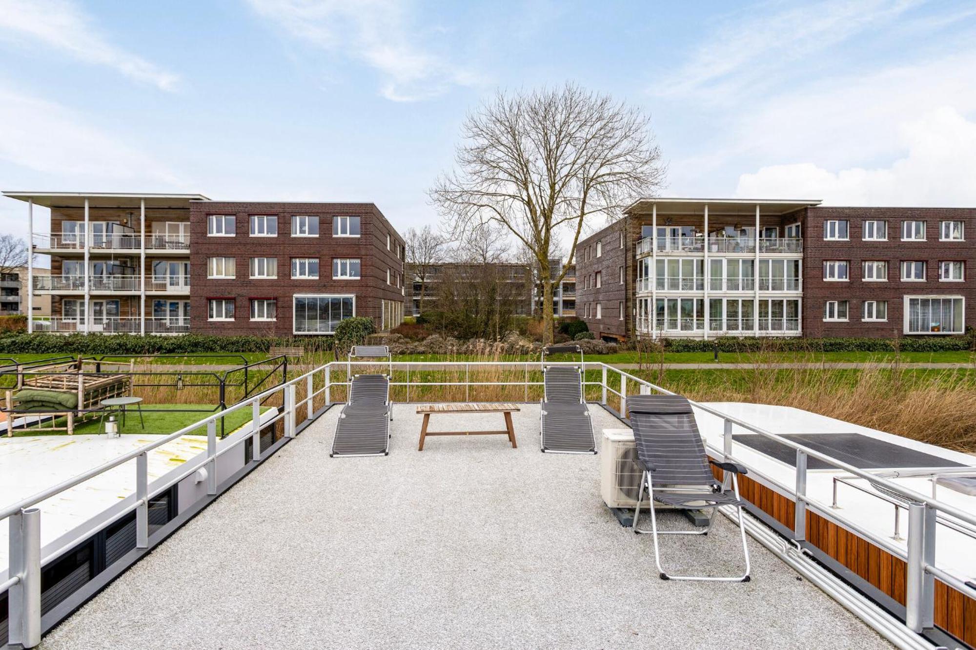 Luxurious Waterloft Near Beach And Centre By Weltevreden Experience Zeewolde Eksteriør billede